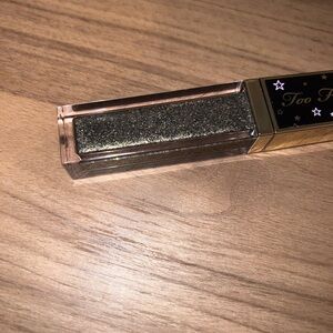 Too Faced Sparkling Black Eyeshadow